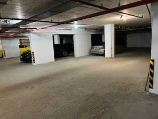 Дава се под наем Гараж / Паркомясто в София, Оборище - 12 кв.м за 102 € - Снимка #1