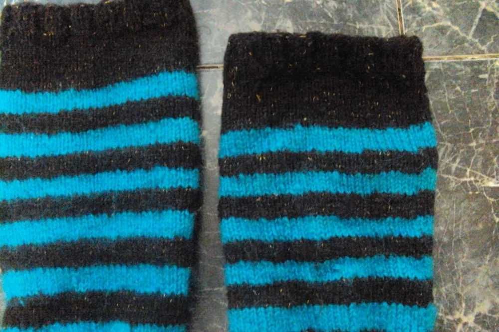 Шерстяные носки высокие.