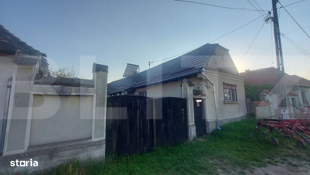 Casa de vanzare, 80 mp, teren 1782 mp, zona Belin