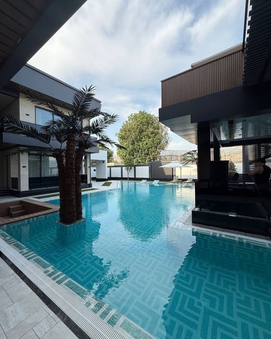 10 ta kompyuter «SUNRISE VILLA» Full sharoit