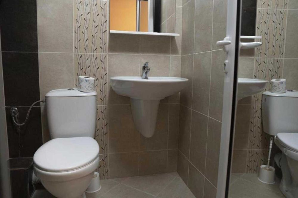 Дава се под наем Едностаен апартамент в Бургас, Лазур - 30 кв.м за 357 € - Снимка #4