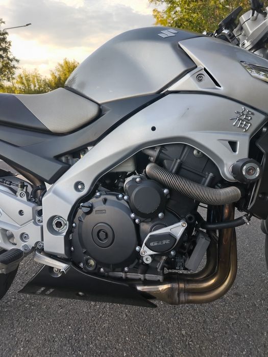 Suzuki GSR 600 R