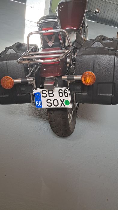 Motocicleta Suzuki Intruder 750
