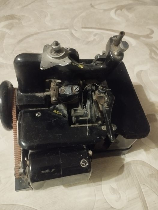 Оверлок трёх ниточный