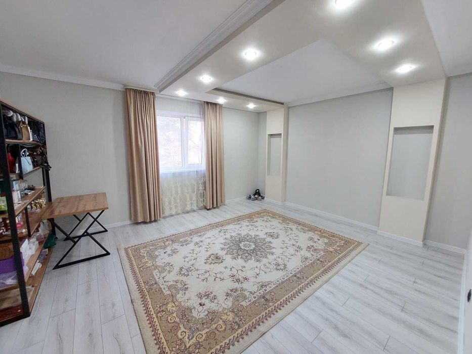 Продам коттедж в МКР "Орман"