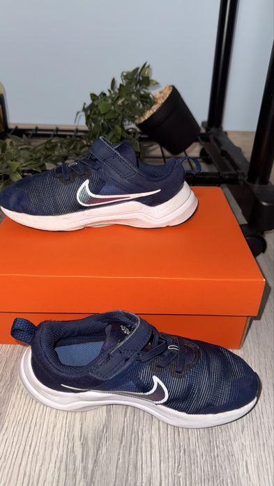 Nike  оригинални детски маратонки- 29.5