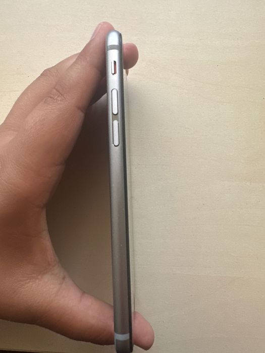 Продавам iphone 6s