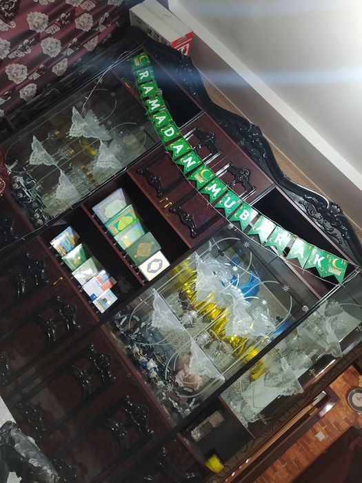 Стенка сотилади срочно