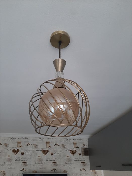 Люстра сотилади арзонга