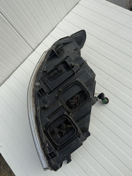 Far stanga Mercedes S Class W221 bi-xenon adaptiv cod A2218204939