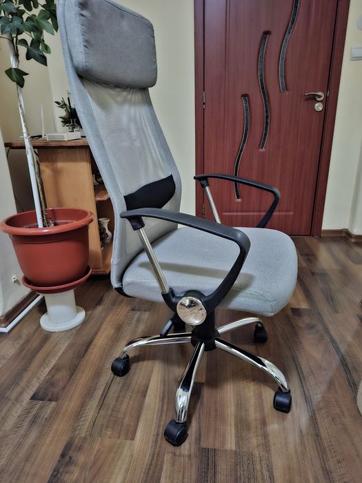 Vând scaun birou ergonomic