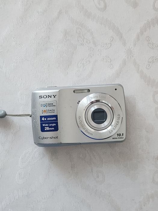 продам фотоаппарат сони кибершот