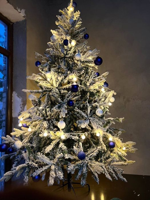 Yangi yil archasi sotiladi ёлка