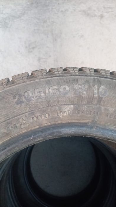 Продам зимние шины 205/60/16