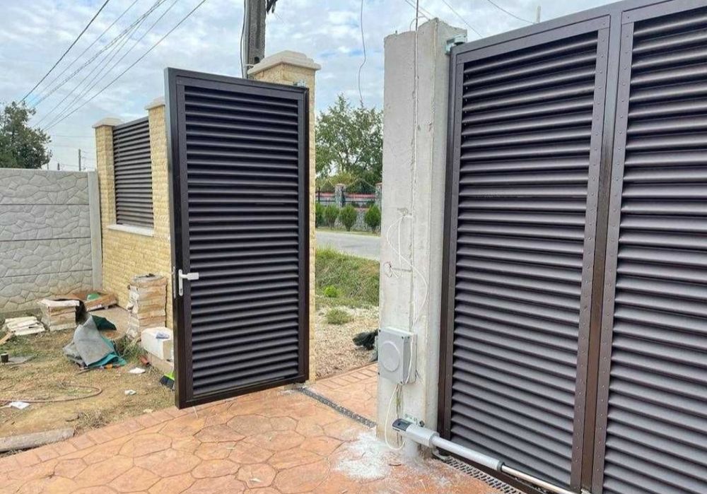 Executam garduri și porți la comanda clientului