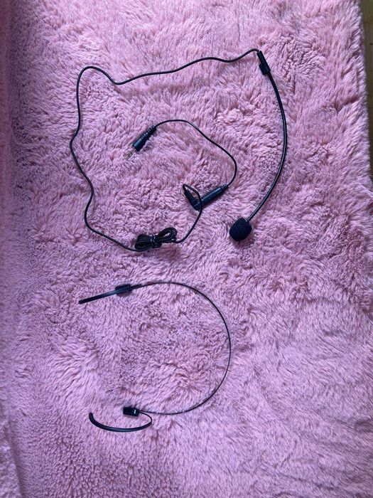 Микрофони: лапел + слушален (2 бр.), конектор 3.5mm