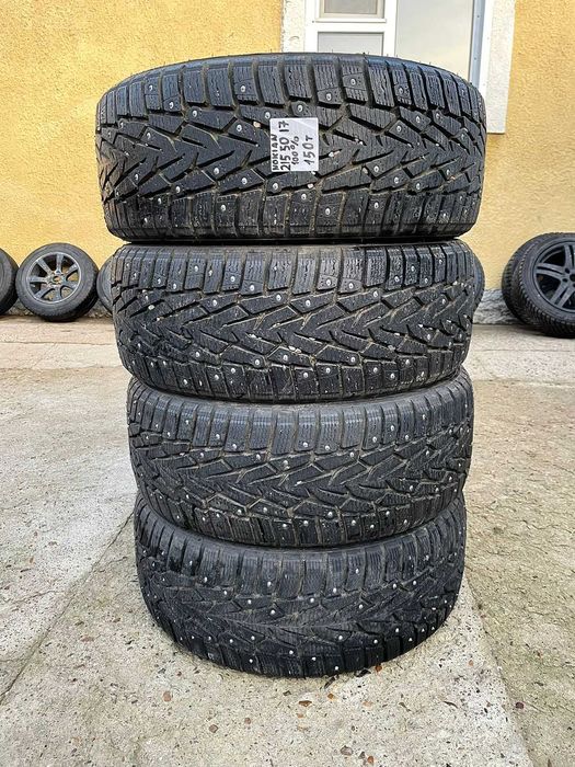 Nokian 215 50 R17