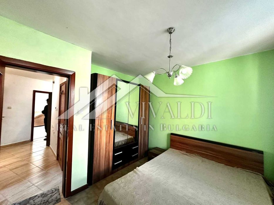 Тристаен апартамент в Гръцка Махала, Варна