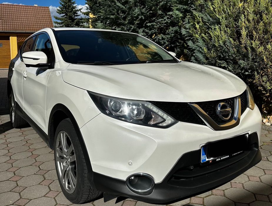 Nissan Qashqai 1.6 dCi 130 CP | Automată Xtronic | N-Connecta | Cameră 360° | 2017