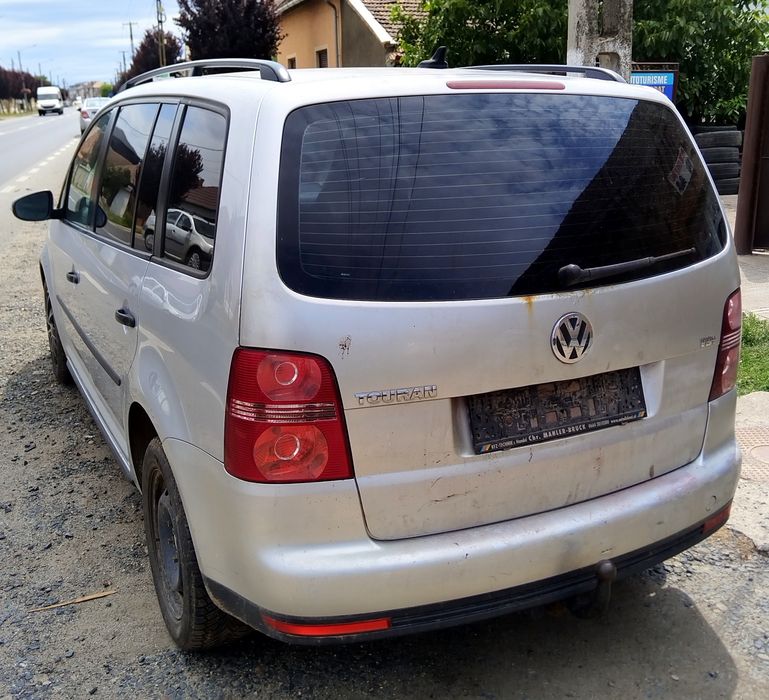 Bara spate Vw Touran Facelift an 2006-2010