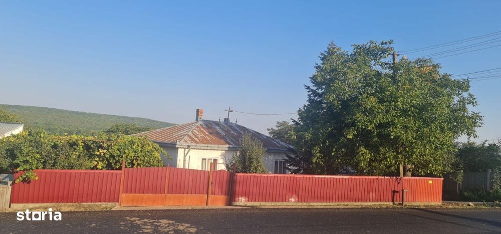 Casa cu teren la strada principala Cotu(Copalau)