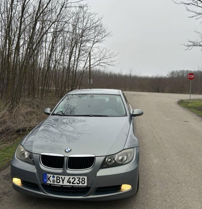Bmw e90 320i  stare buna