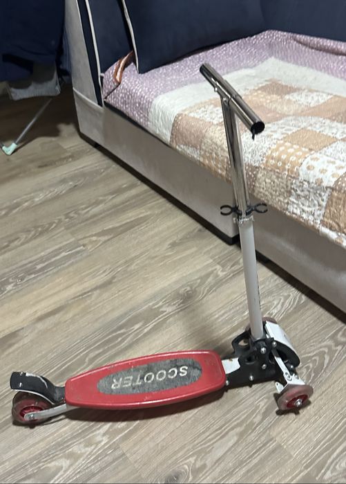 Детский самокат железный