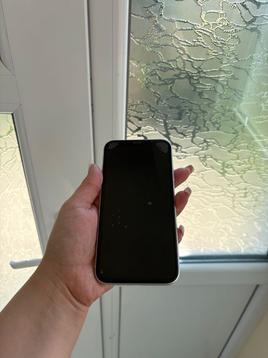 IPhone XR запазен
