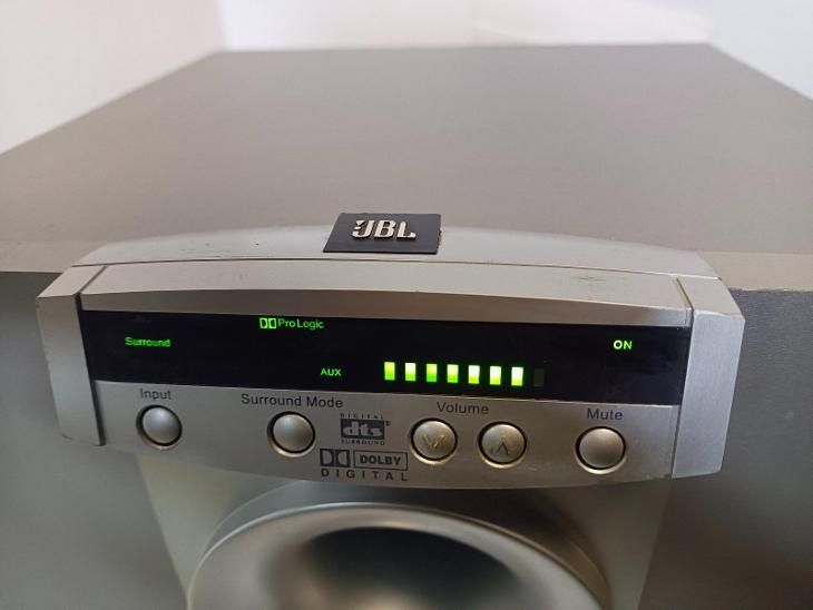 ONKYO ва JBL домашний кинотеатрлар сотилади