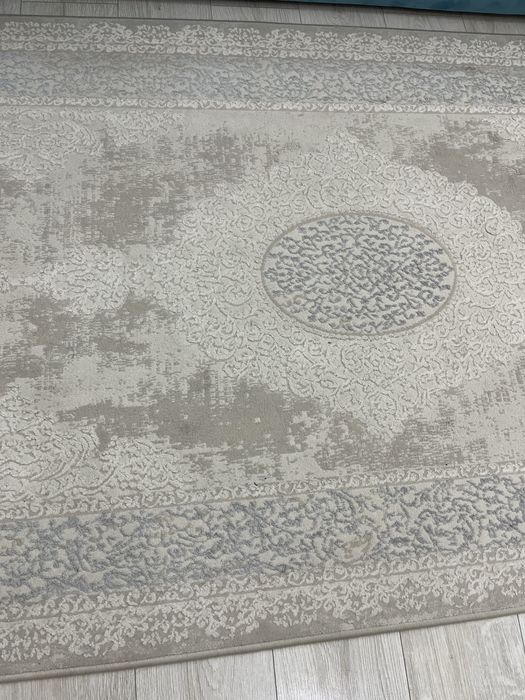 Продается ковер хорошего качество