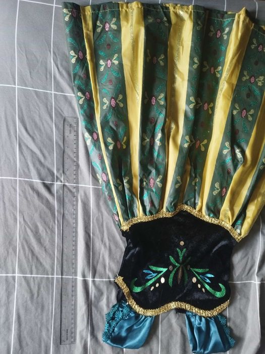 costum fete dans / petrecere 4-7 ani