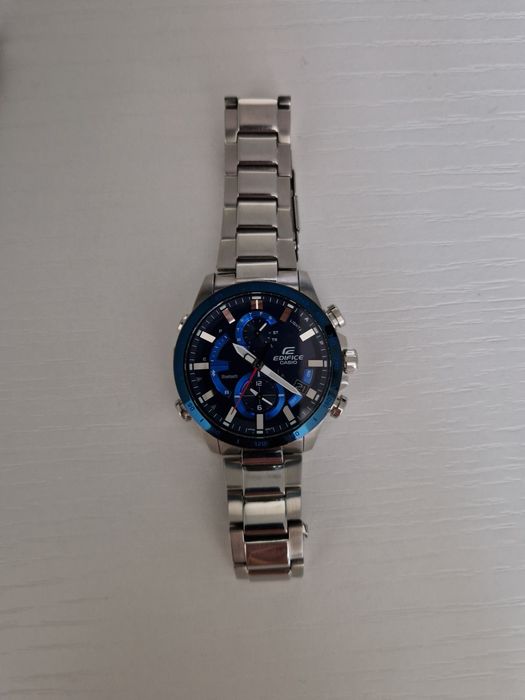 Часы Casio EQB 900