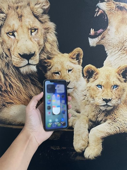 Продам срочно iPhone 11 128GB