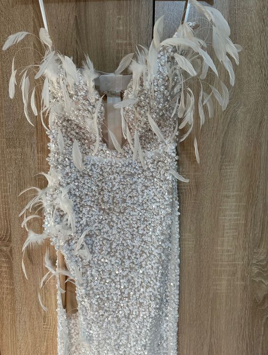 рокля на Reina Store