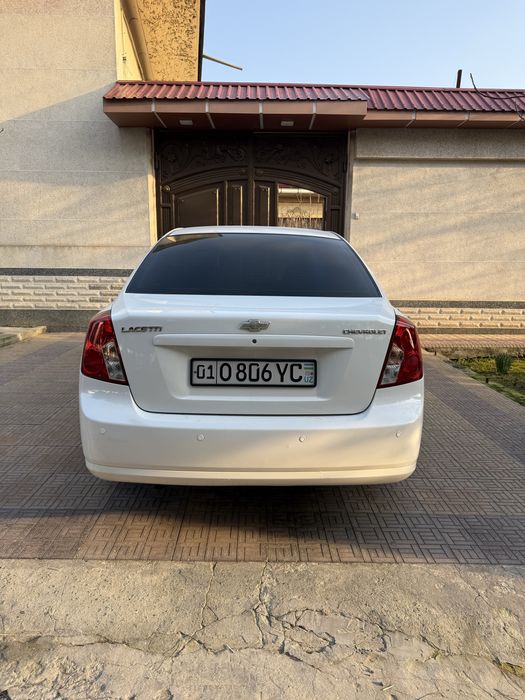 Lasseti 1.8 toza kraska zo’r holati