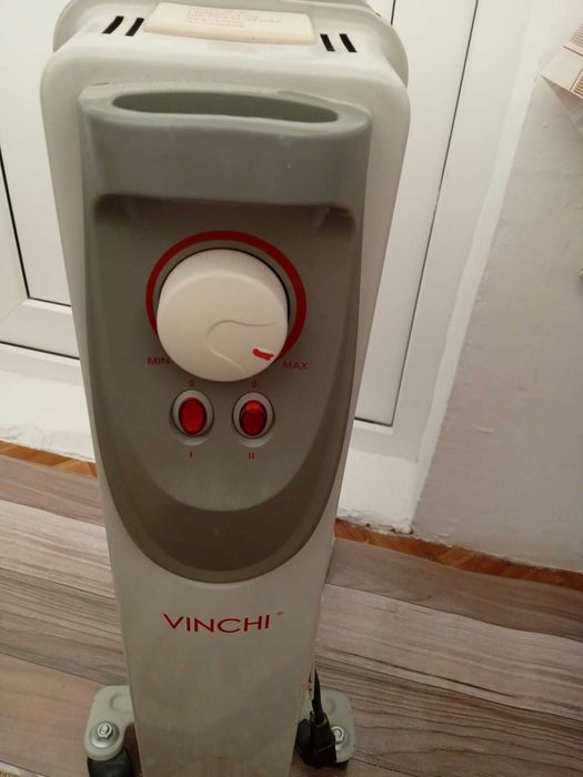 Vând calorifer electric