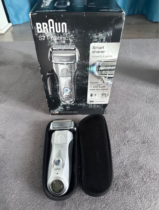 Aparat de bărbierit BRAUN Series 7 Pulsonic – stare bună + rezervă nouă