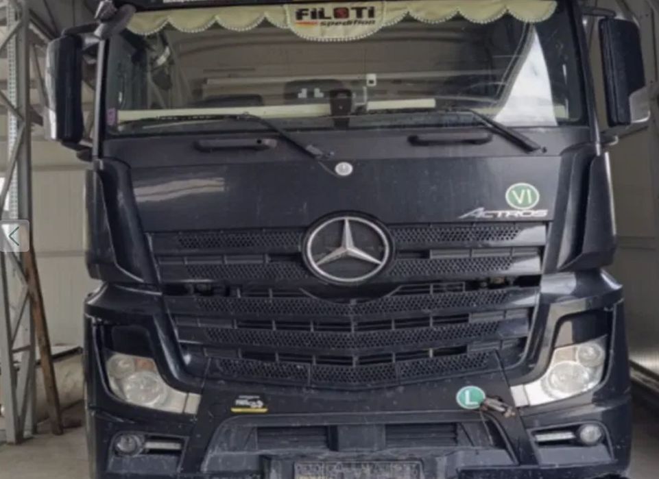 Dezmembram Mercedes Actros  Euro 6 Dezmembrări Teisani