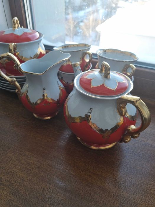 Сервиз "Красные бутоны" раритет