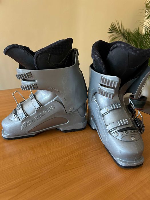Ски обувки Nordica