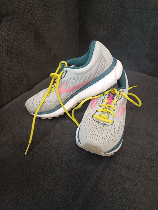 Маратонки Brooks Ghost
