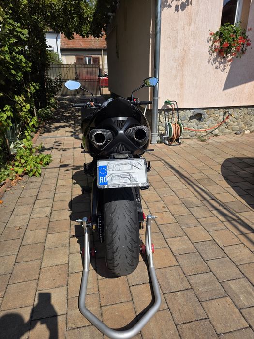 Suzuki GSX 1300 BK B-King