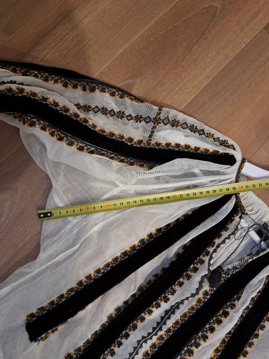 Ie traditionala autentica