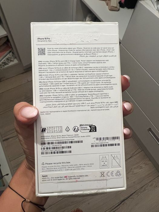 НОВ! iPhone 16 pro , черен 128 GB