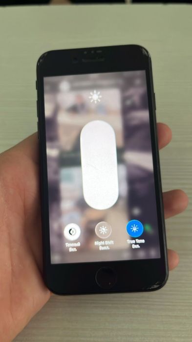 Айфон se 2 в хорошем состоянии