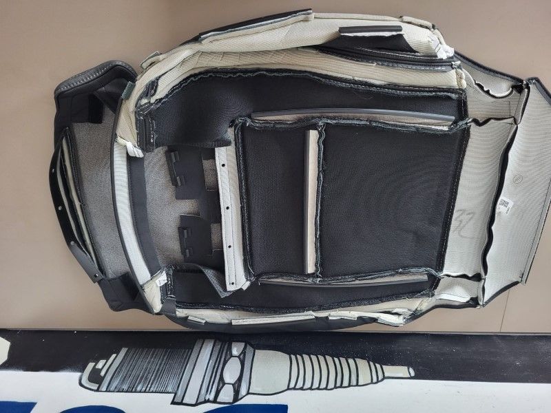 Husa scaun piele perforata cu ventilatie si incalzire NOU VOLVO XC60 32248471