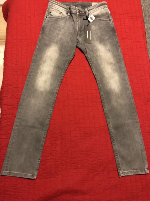 Jeans Diesel 10 ani noi