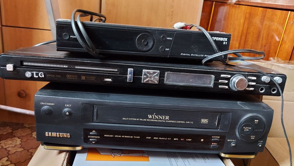 DVD, тюнера, видеомагнитофон