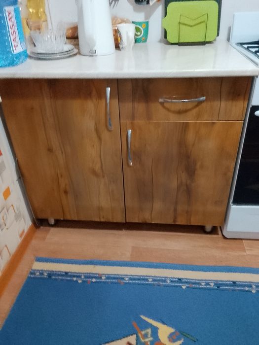 Продается Кухонные шкафы