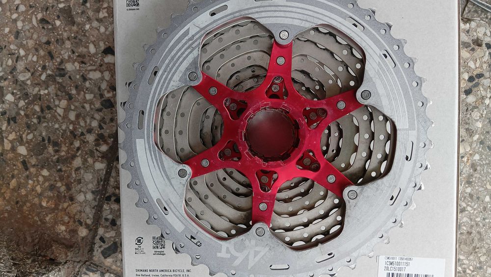 Продавам Касета  SUNRACE